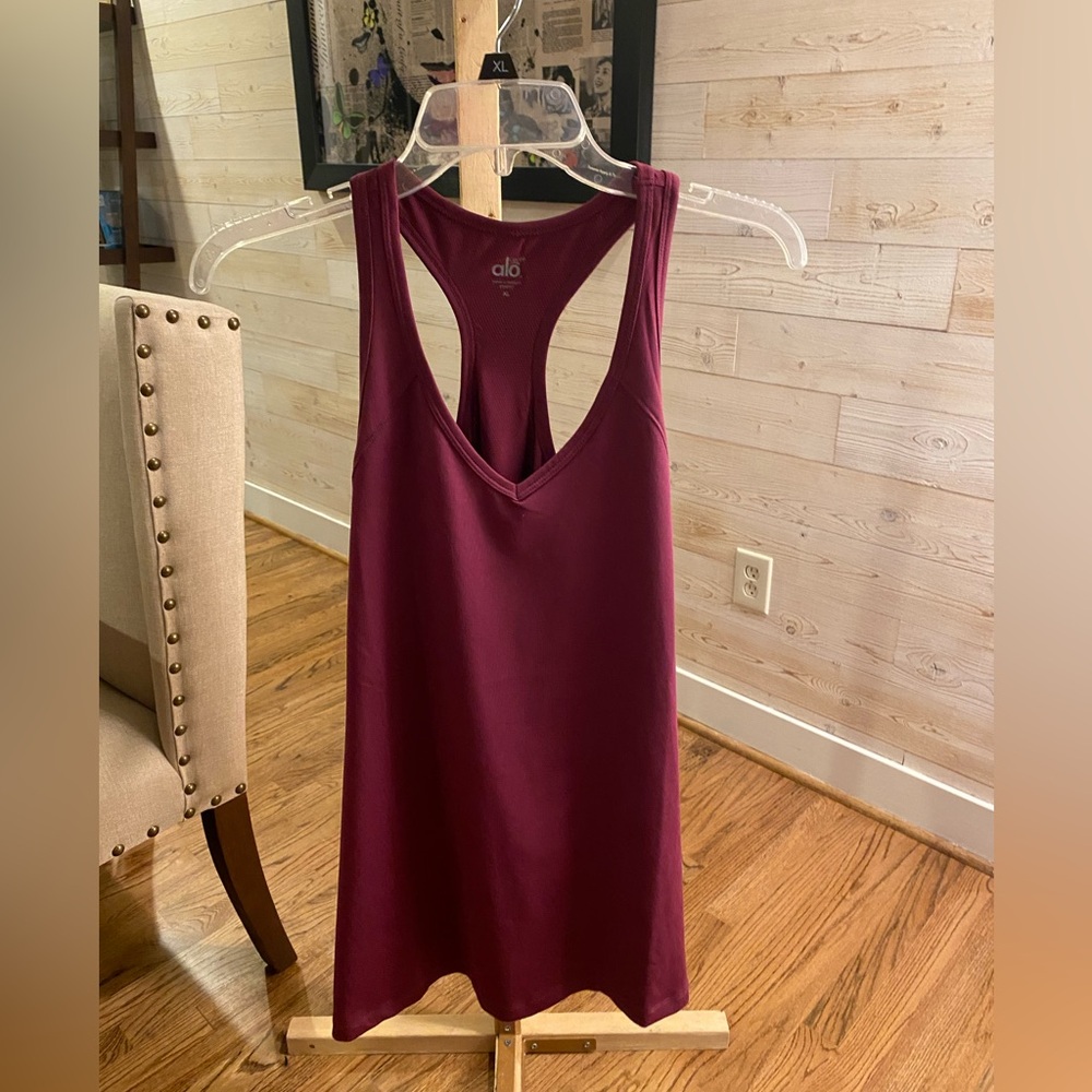 Alo yoga top